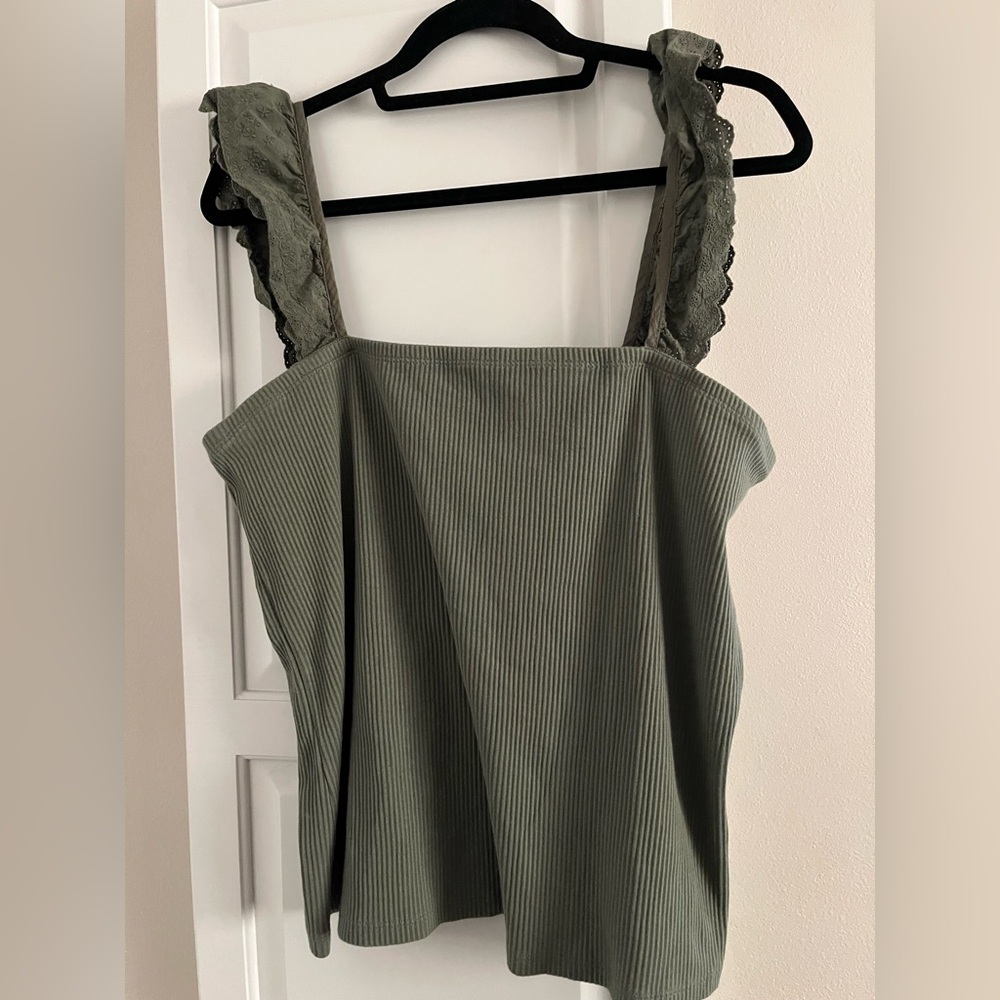 Gap Tank Top XXL